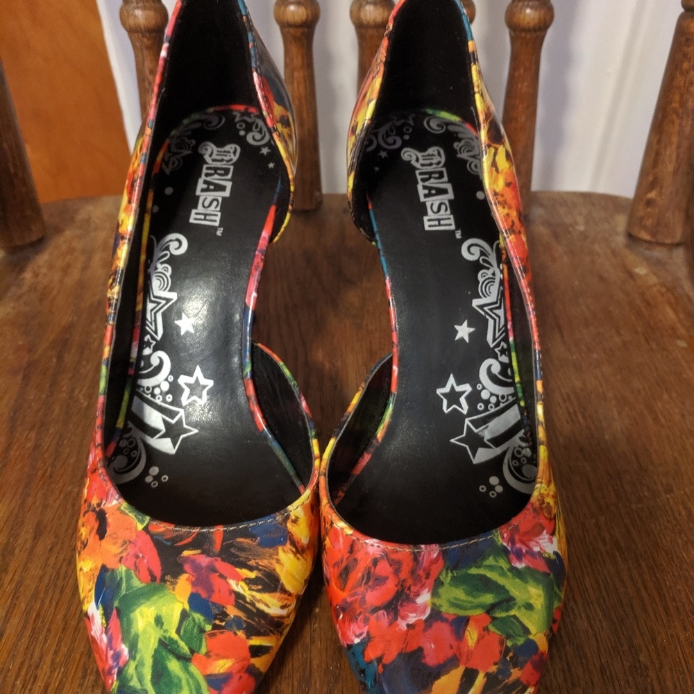 Heels! - Picture 2 of 6